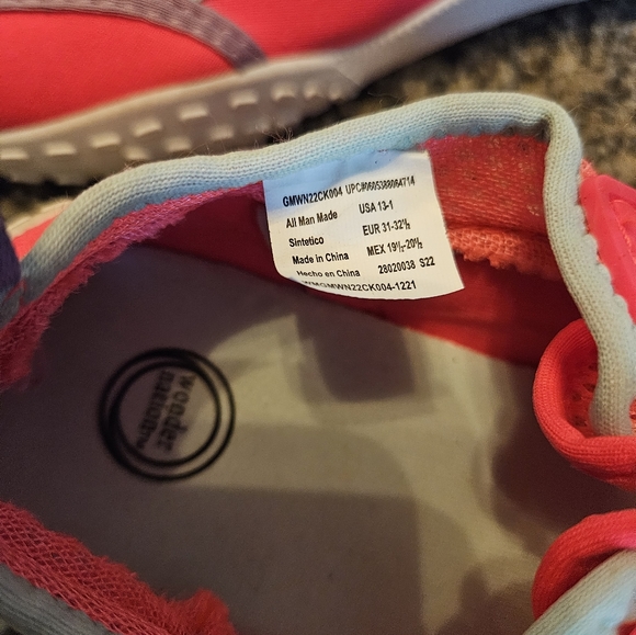 Wonder Nation Girls Water Shoes (Size 1) NWOT - Picture 4 of 4